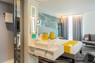 Novotel Paris Coeur D Orly Airport