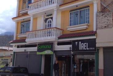 هاستل Samana Hostal