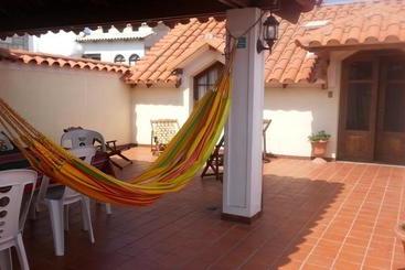 Villa Oropeza Hostel