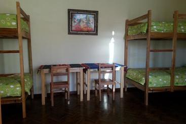 Villa Oropeza Hostel
