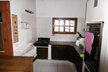 Hostel La Casa De Tounens