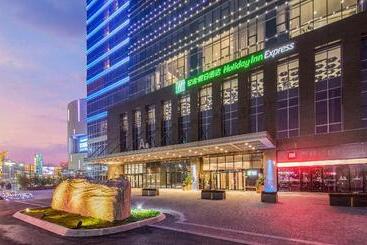 בית מלון כפרי Holiday Inn Express   Yantai Yeda, An Ihg
