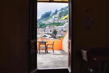 هتل La Posada Colonial