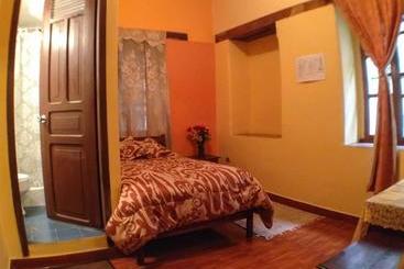 هتل La Posada Colonial