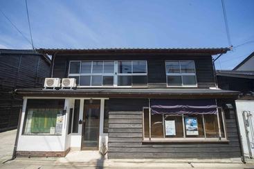 هاستل Book & Guesthouse Hitotomaru