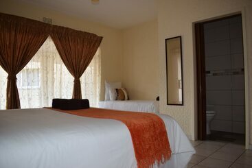 Bed and Breakfast Moye Guest House