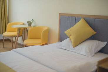 Dali Spring Field Hostel