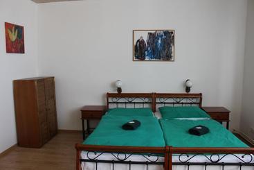 בית מלון כפרי černý Kůň