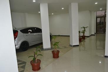 هتل Punto Dos Suites