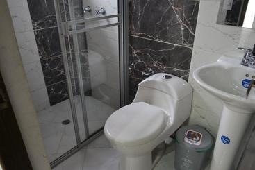 هتل Punto Dos Suites