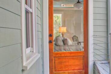 فندق The Roost Ocean Springs