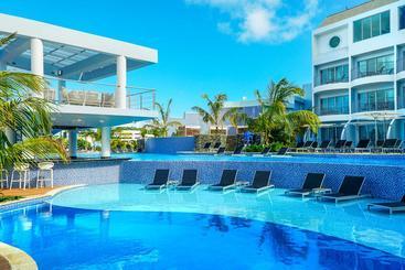 استراحتگاه Harbor Club St Lucia, Curio Collection By Hilton