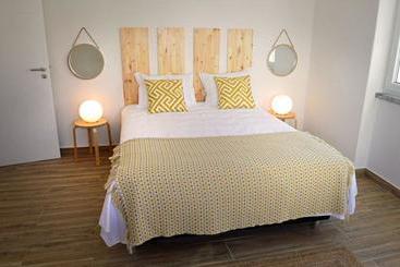 هاستل Alojamento Charme