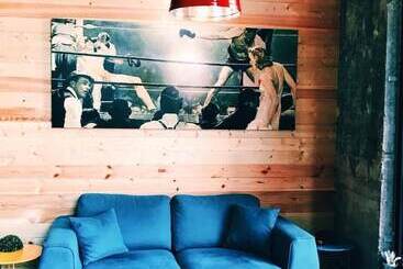 هاستل Astra Palace