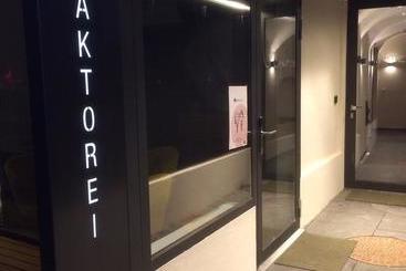 هتل Faktorei