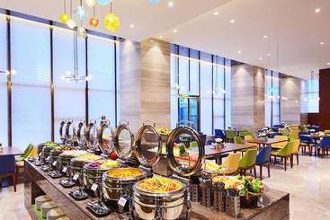 هتل Hampton By Hilton Beihai Station