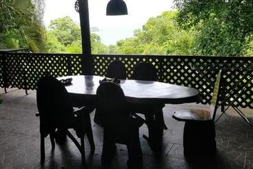 هتل Manuel Antonio Park House  Adults Only