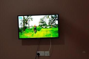 هتل B10 Airport Lodge