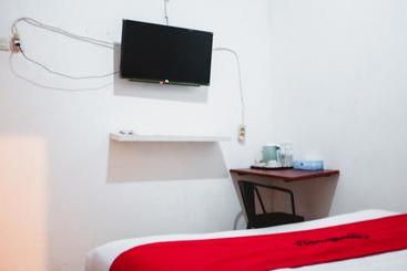 هتل Reddoorz Plus Near Palembang Indah Mall