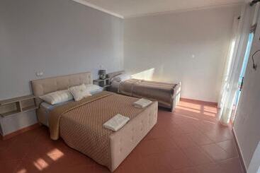 בית מלון כפרי Sanremo Vlore