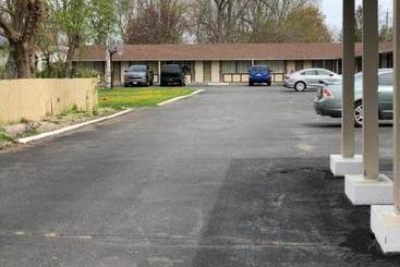 Grand Motel