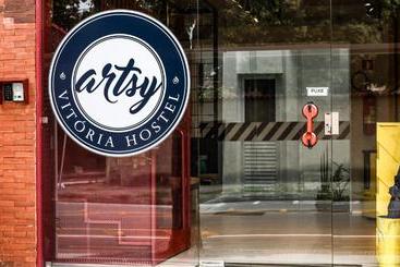 Artsy Vitoria Hostel