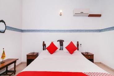 酒店 Lavila Beach Resort