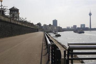 Crossgates Hotelship Altstadt   Düsseldorf