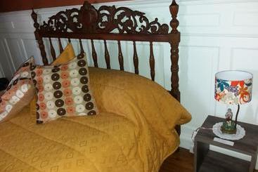 تختخواب و صبحانه Kalahat