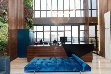 Hotel Reddoorz Premium Near Ust Hospital