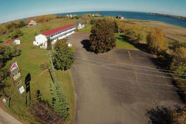 汽车旅馆 Bouctouche Bay Inn