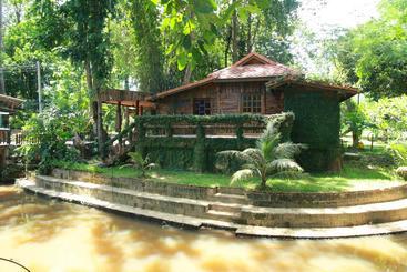 استراحتگاه Papa's Garden