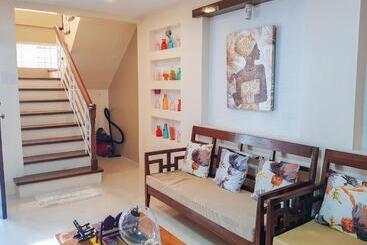 تختخواب و صبحانه Reddoorz @ Caimito Drive Dampas