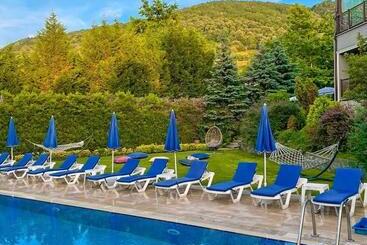 هتل A Diamond The Resort Spa Sapanca