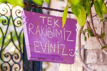 هتل Aişem By Hire