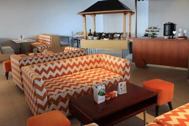 Harris Hotel & Conventions Solo