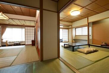 ريوكان Riverside Uedakan