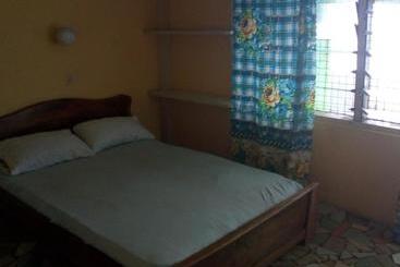 هتل Rising Phoenix