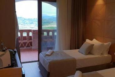 אתר נופש Kodra E Kuajve