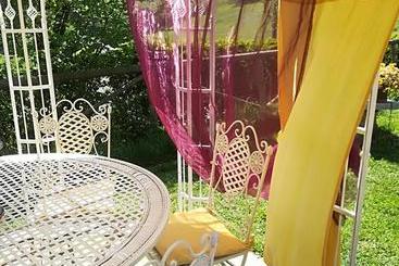 ベッドアンドブレックファースト Casa Fiorita