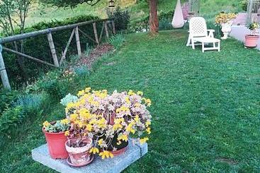 تختخواب و صبحانه Casa Fiorita