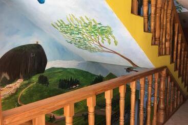 בית מלון כפרי Las Guacamayas Guatapé