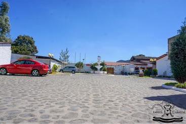 هتل Lerri Colonial
