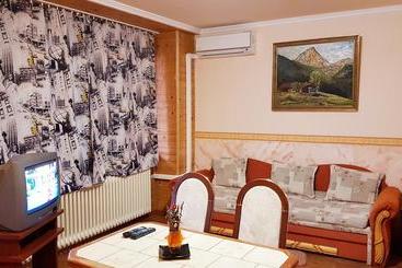 تختخواب و صبحانه Central Panzió Gyula