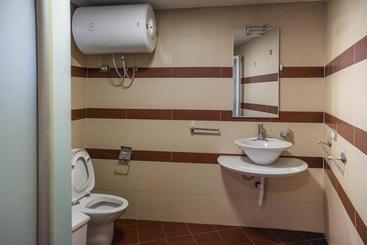Buff Hostel Tirana