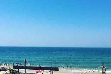 Faro Beach Life Hostel