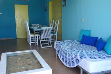 Faro Beach Life Hostel