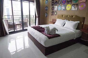 בית מלון כפרי Color Creative