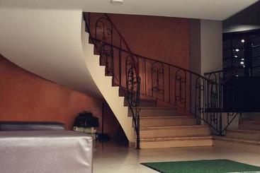 هتل Santa Isabel 2