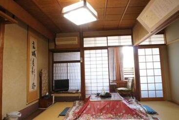 Ougiya Ryokan